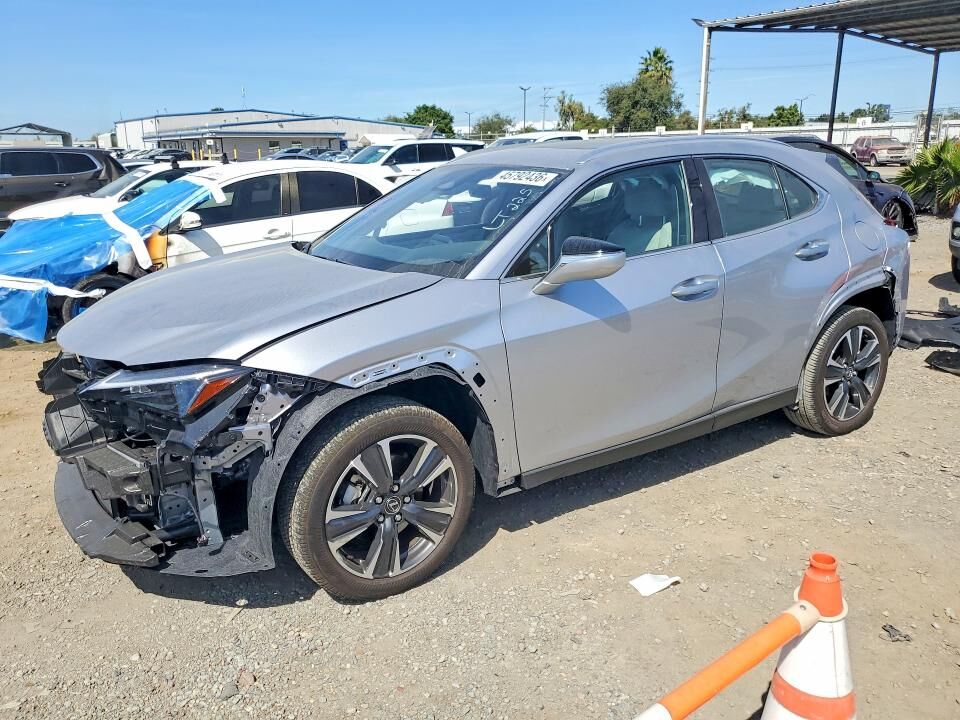 2025 LEXUS UX