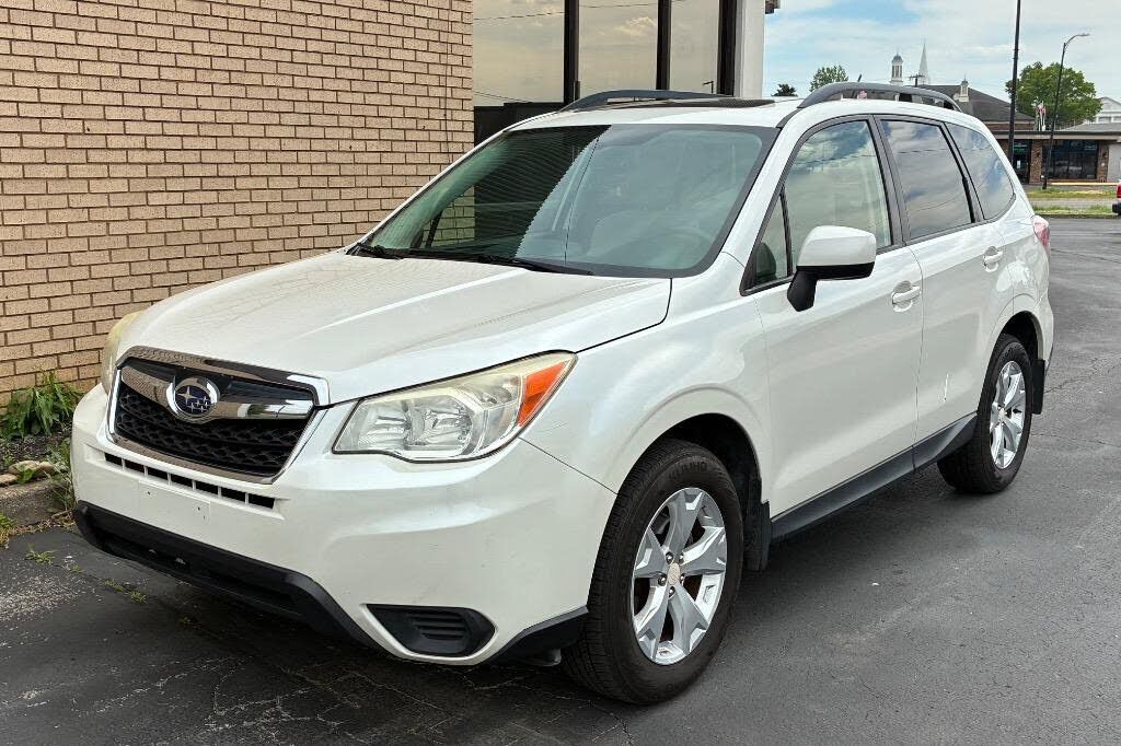 2015 SUBARU Forester