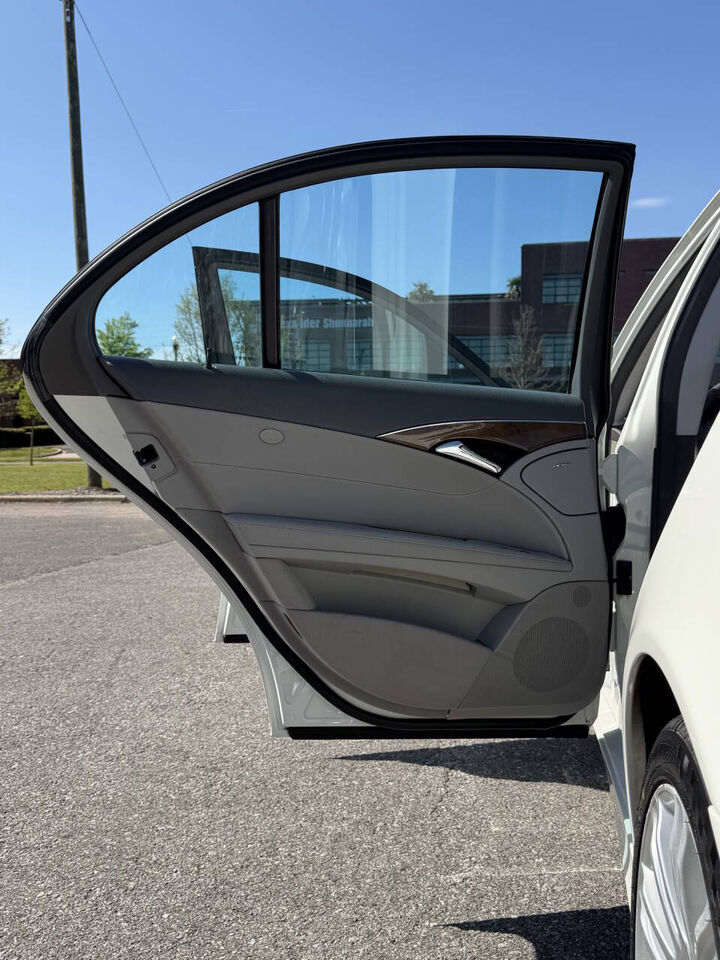 2008 MERCEDES-BENZ E-Class