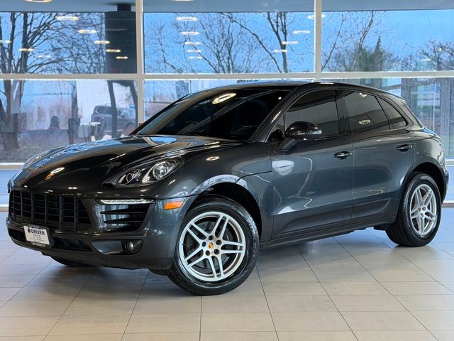 2018 PORSCHE Macan