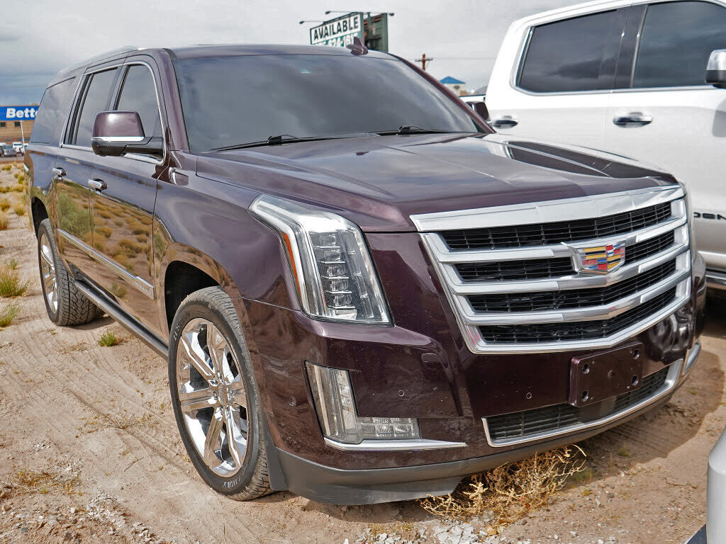 2017 CADILLAC Escalade ESV