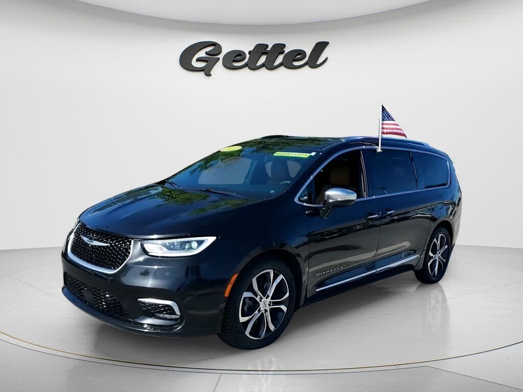 2022 CHRYSLER Pacifica