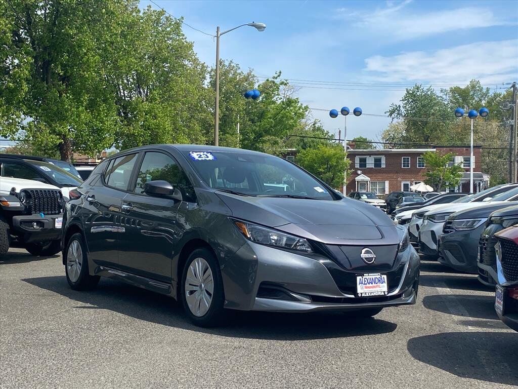 2023 Nissan Leaf