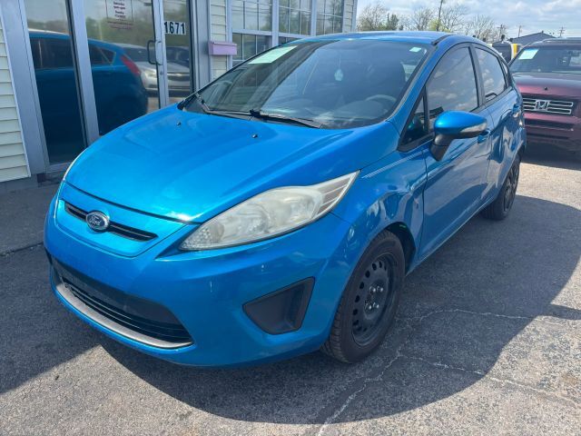 2013 FORD Fiesta