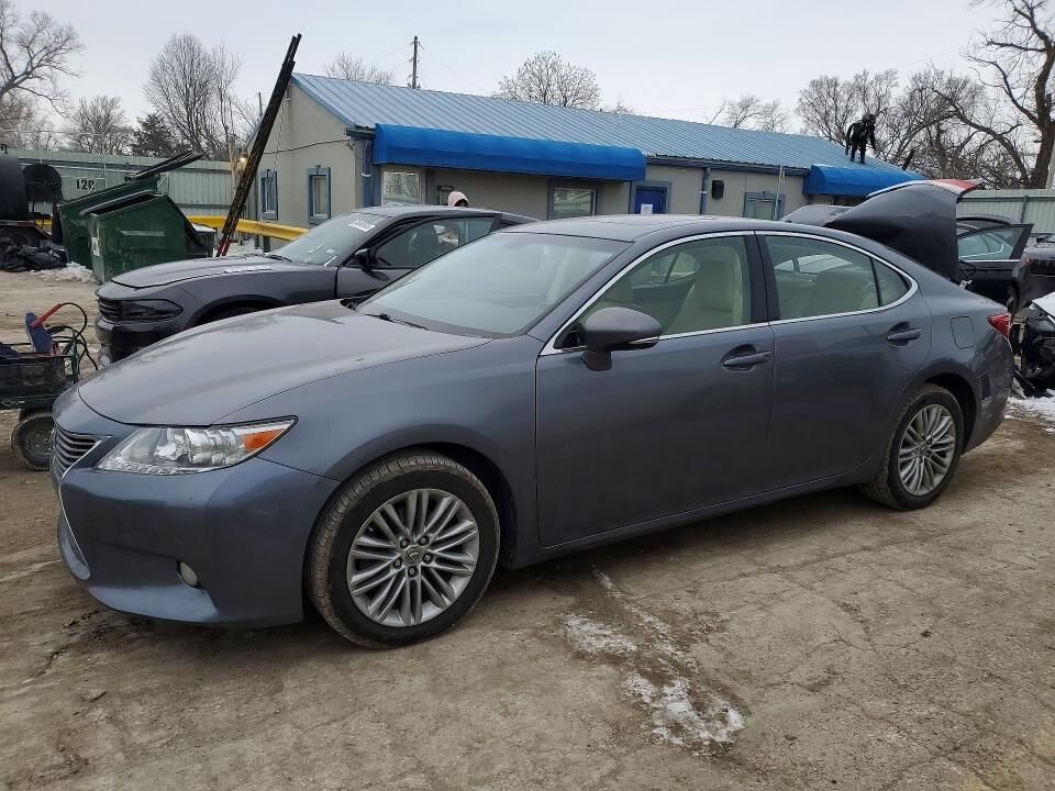 2013 LEXUS ES