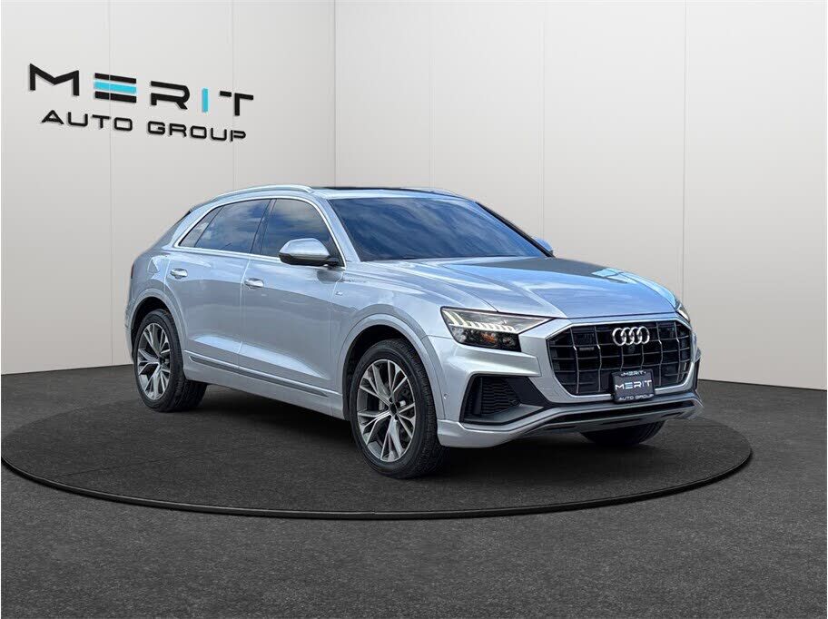 2021 AUDI Q8