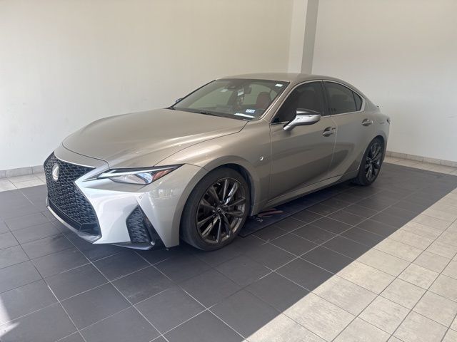 2021 LEXUS IS