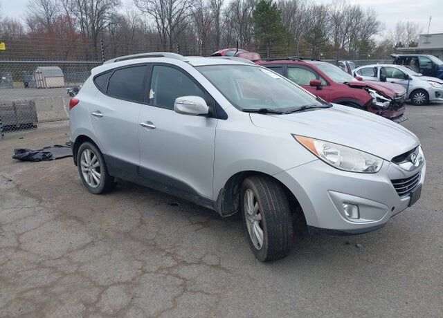 2013 HYUNDAI Tucson