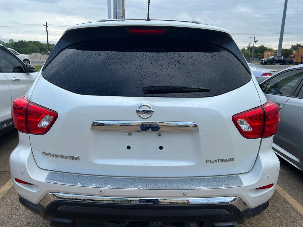 2017 NISSAN Pathfinder