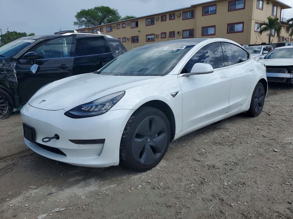 2020 TESLA Model 3