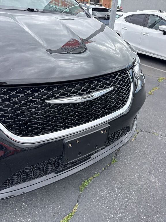 2024 CHRYSLER Pacifica