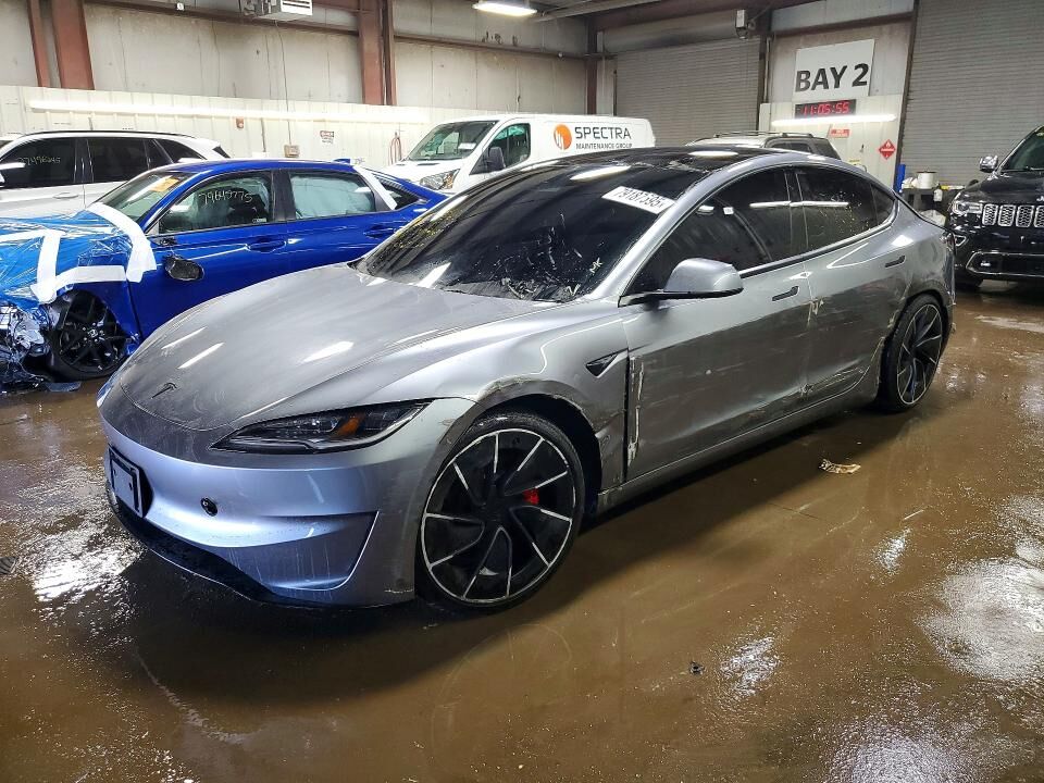 2026 TESLA Model 3