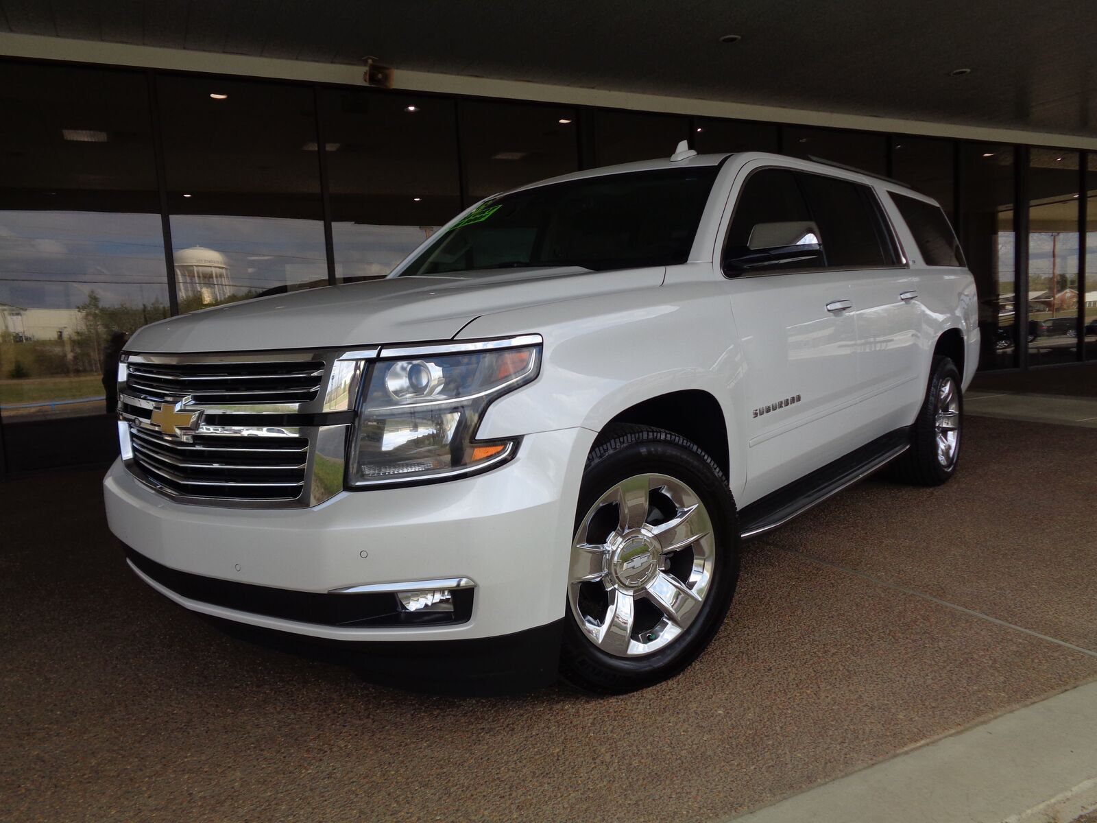 2016 CHEVROLET Suburban