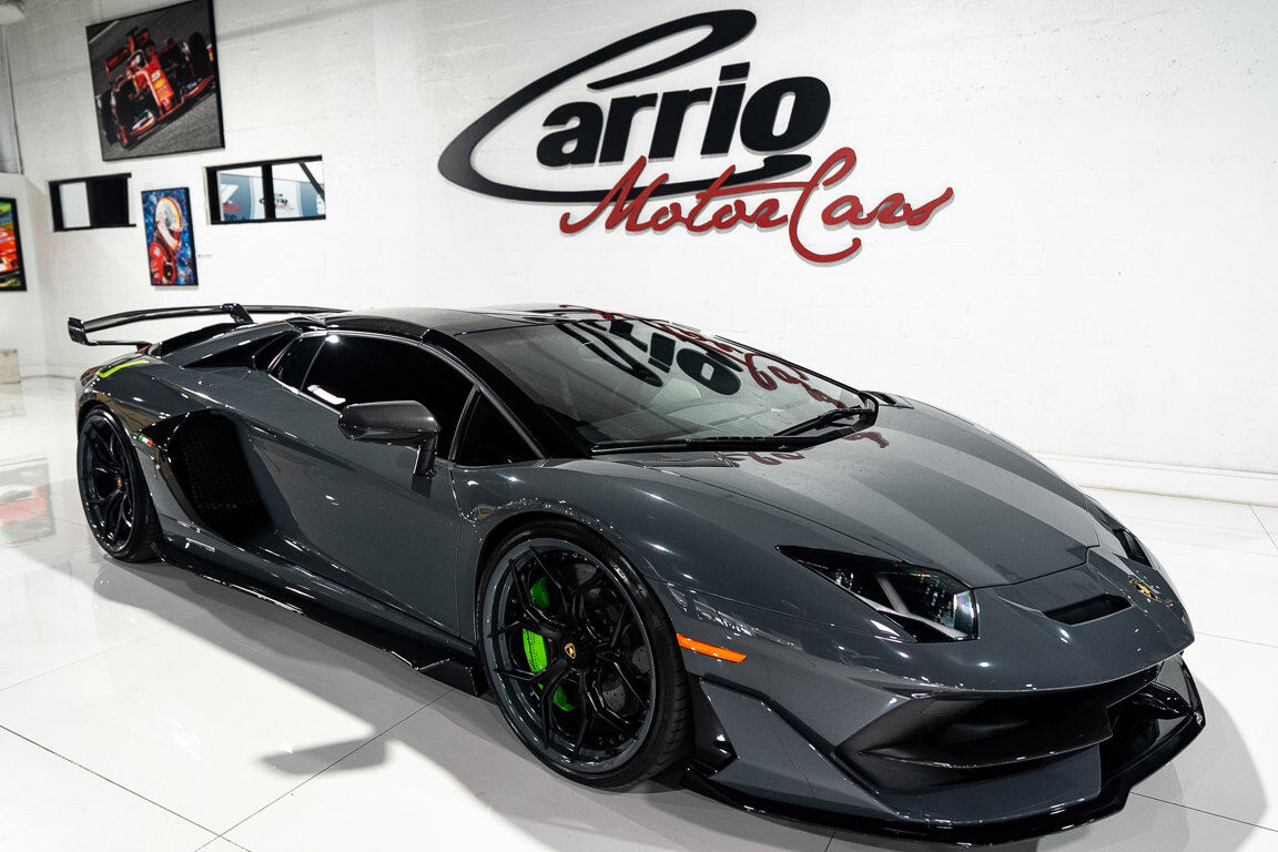 2020 LAMBORGHINI Aventador