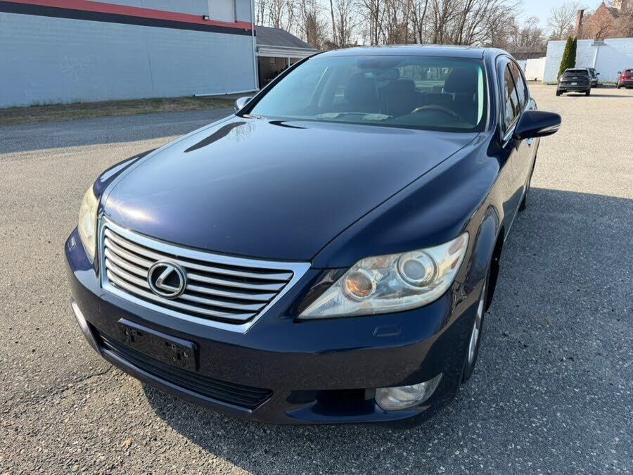 2010 LEXUS LS