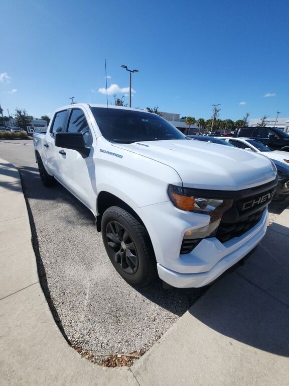 2025 CHEVROLET Silverado