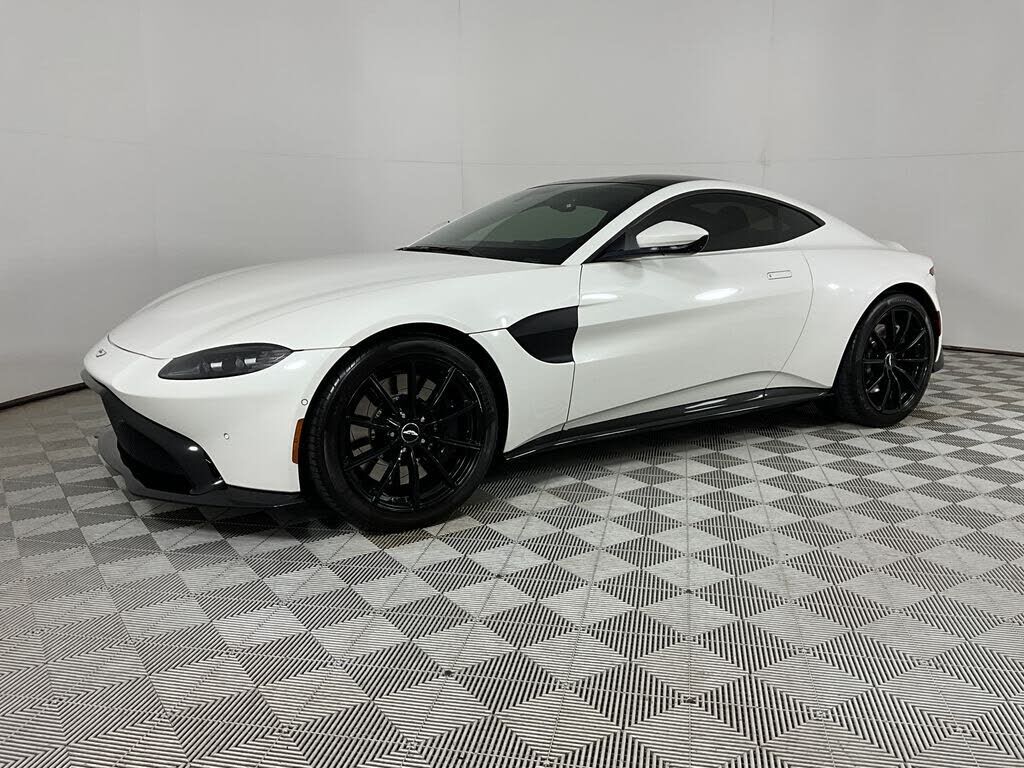 2019 ASTON MARTIN V8 Vantage