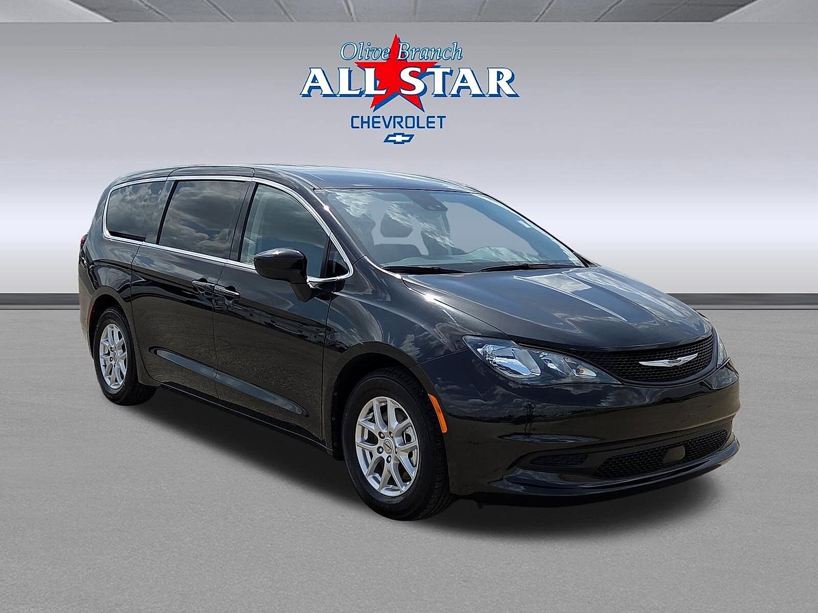 2023 CHRYSLER Voyager