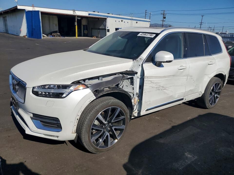 2024 VOLVO XC90