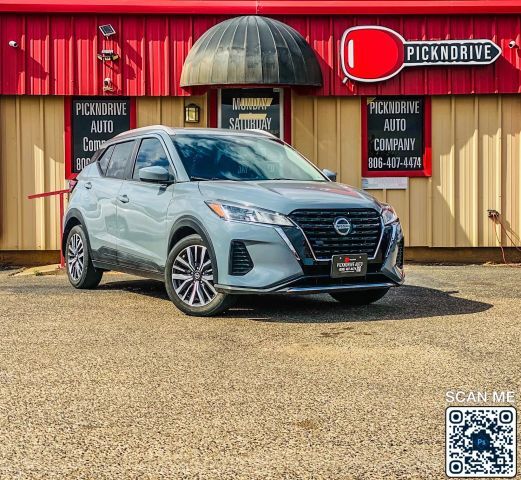 2021 NISSAN Kicks