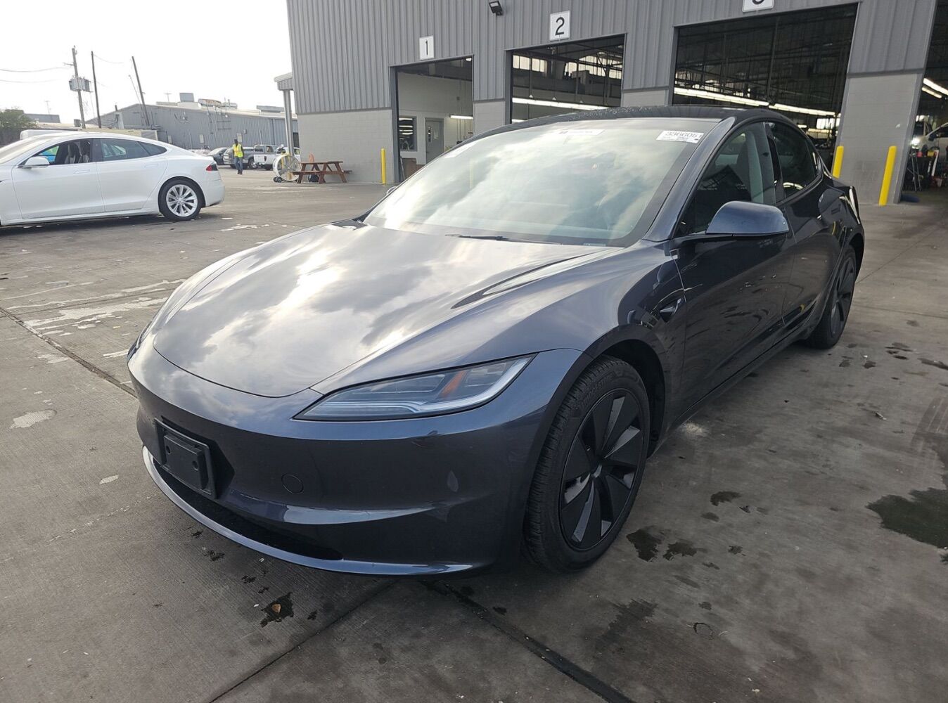 2024 TESLA Model 3