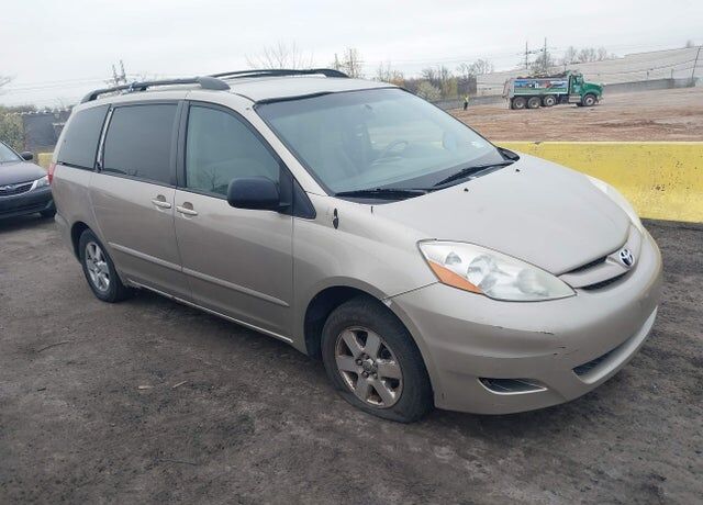 2007 TOYOTA Sienna