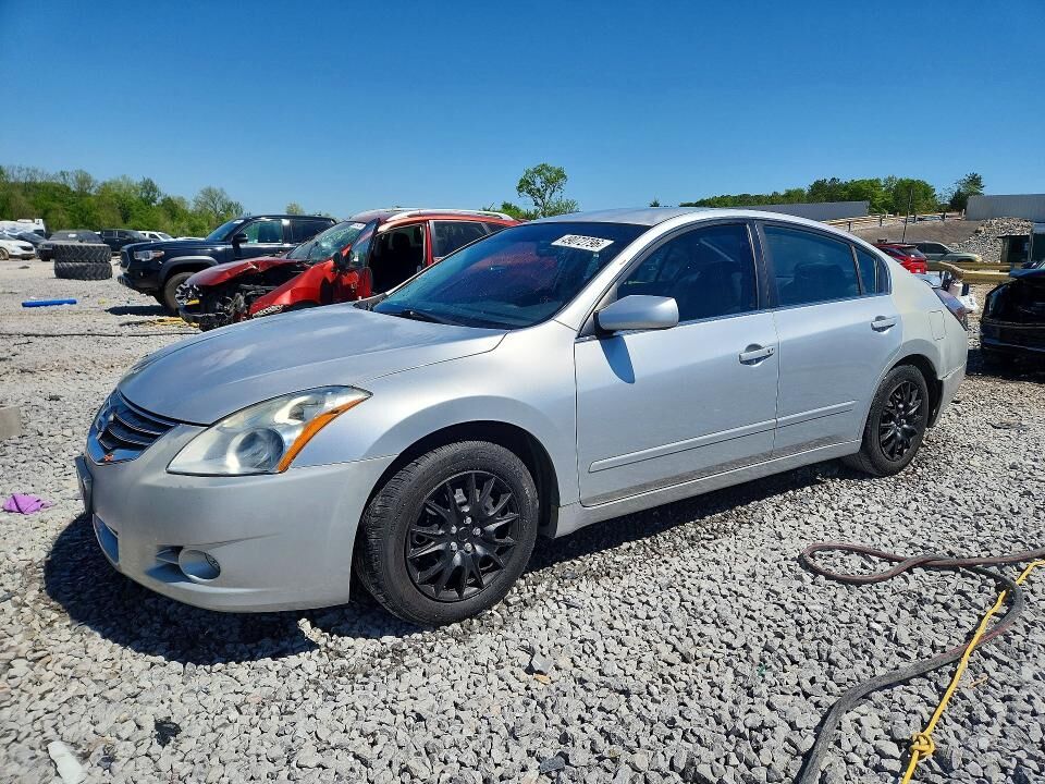 2010 NISSAN Altima