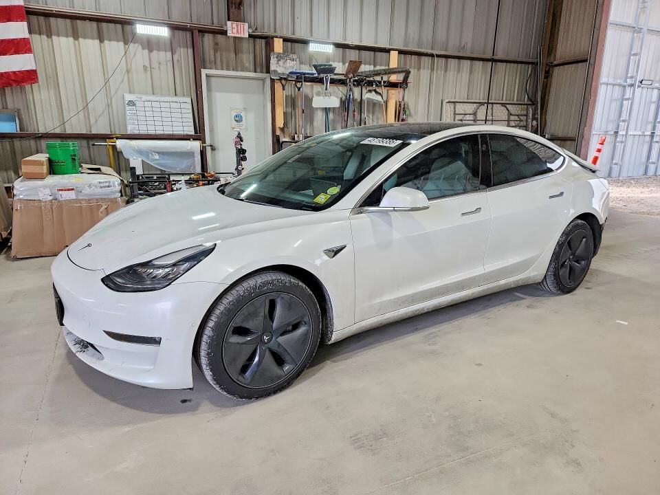 2018 TESLA Model 3
