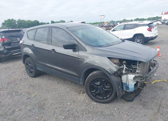 2017 FORD Escape