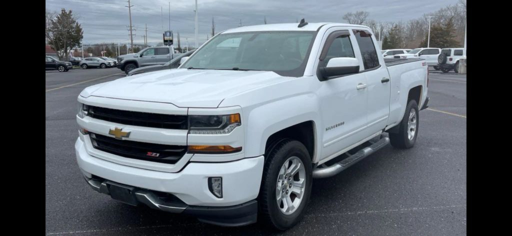 2017 CHEVROLET Silverado
