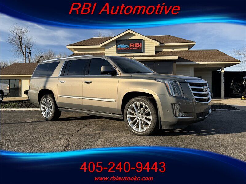 2019 CADILLAC Escalade ESV