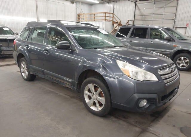 2014 SUBARU Outback