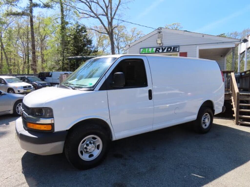 2019 CHEVROLET Express