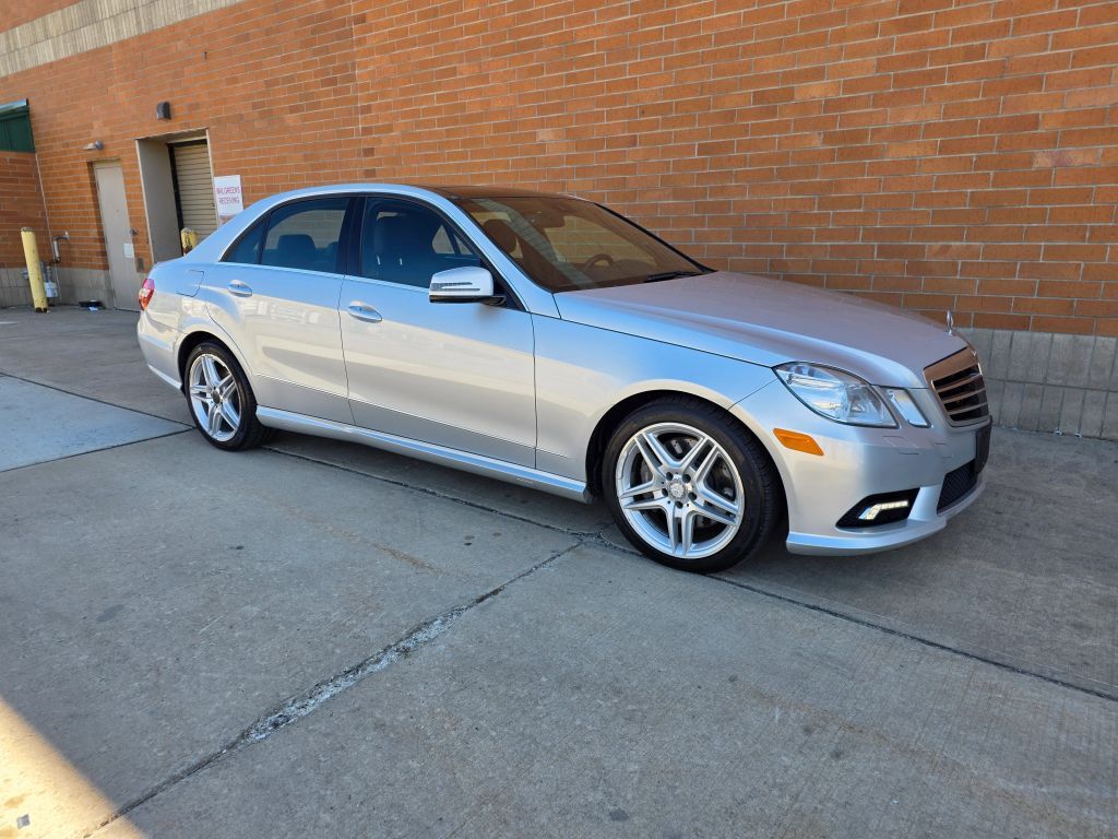 2011 MERCEDES-BENZ E-Class