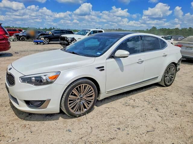 2015 KIA Cadenza