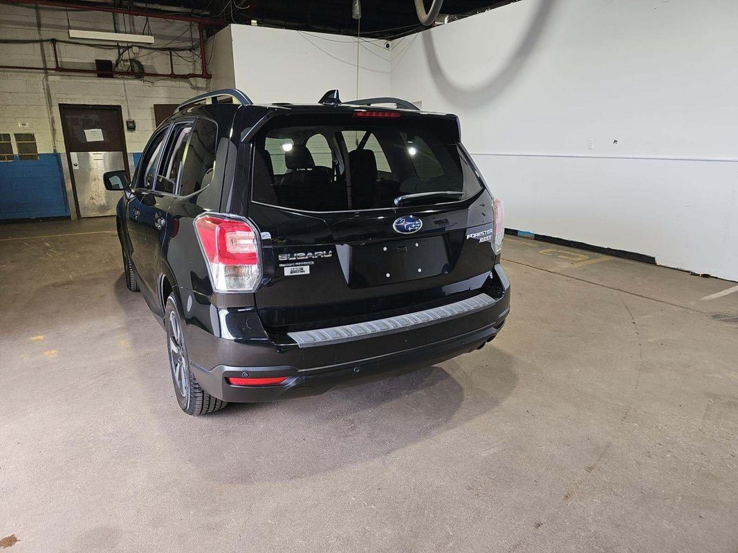 2017 SUBARU Forester