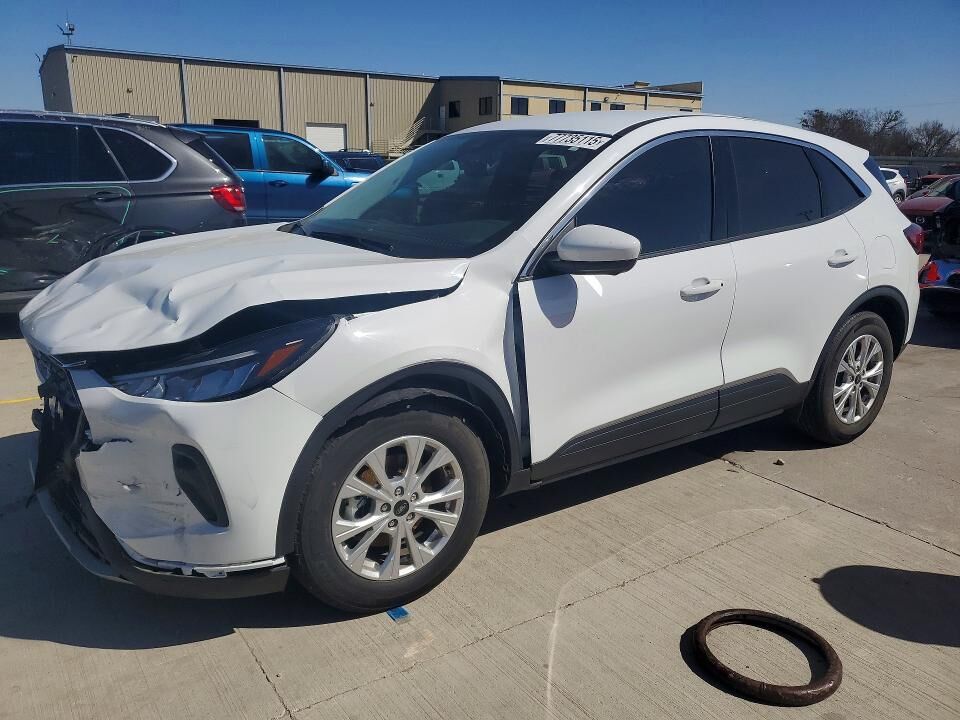2024 FORD Escape