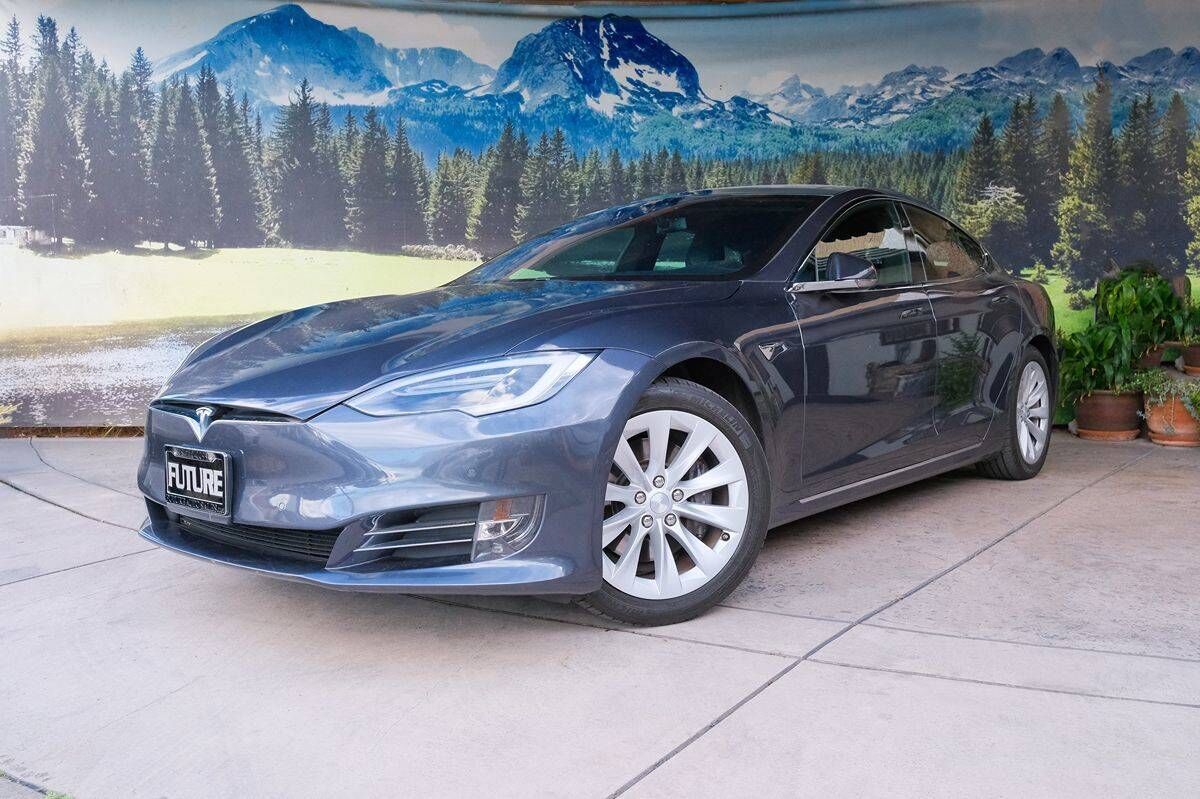 2017 TESLA Model S