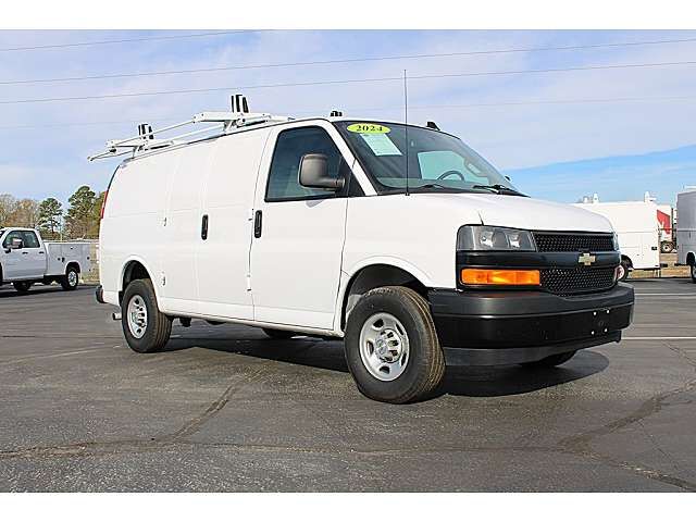 2024 CHEVROLET Express