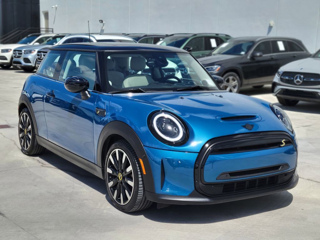 2023 MINI Hardtop