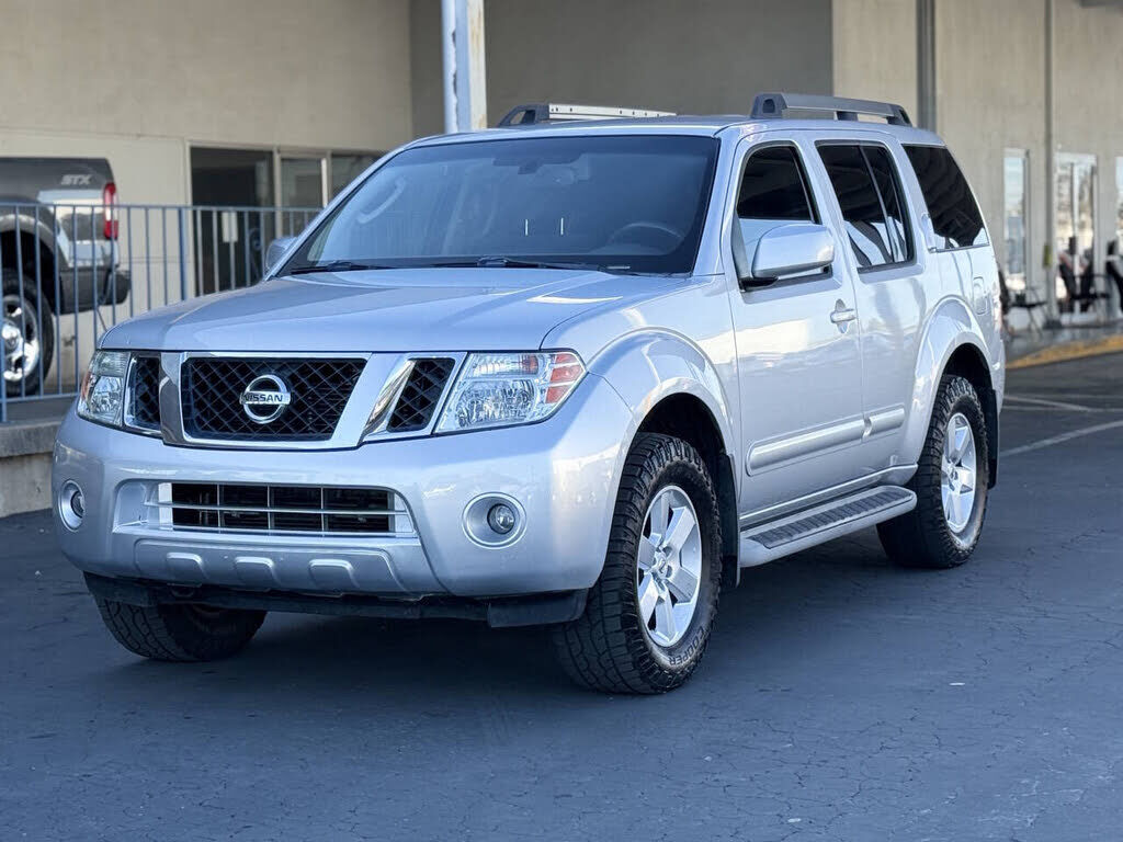 2012 NISSAN Pathfinder