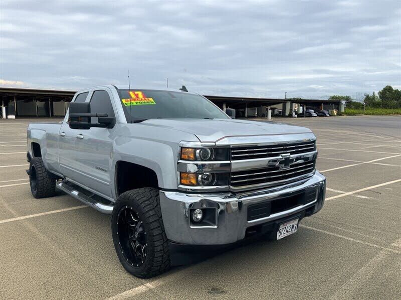 2017 CHEVROLET Silverado