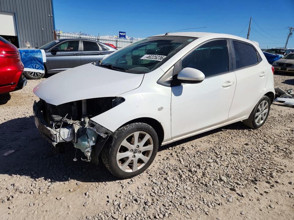 2013 MAZDA Mazda2