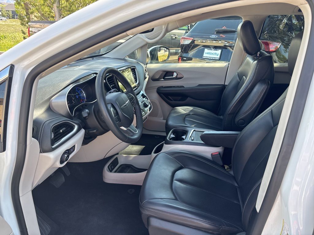 2023 CHRYSLER Pacifica