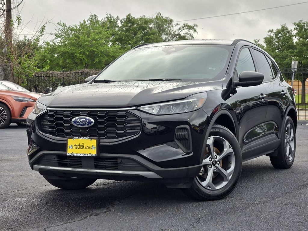 2025 FORD Escape