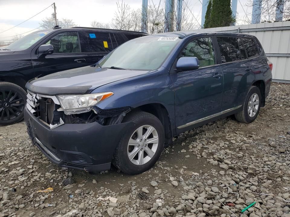 2013 TOYOTA Highlander