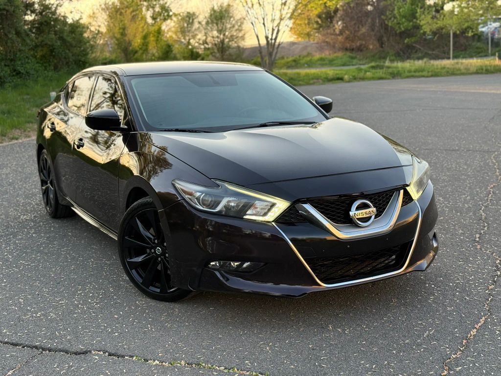 2016 NISSAN Maxima