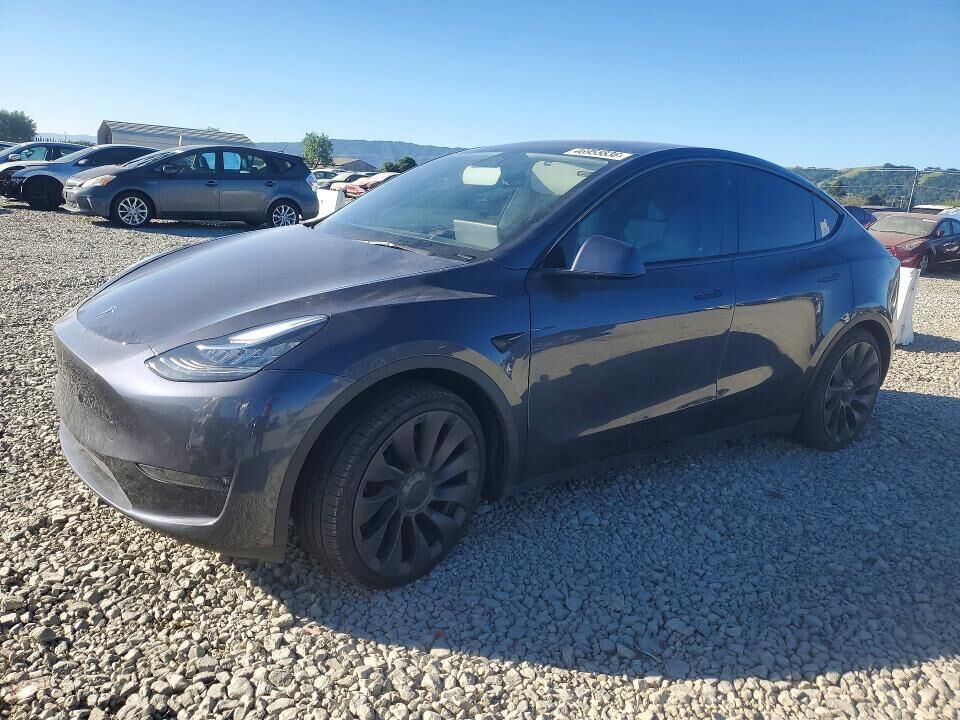 2022 TESLA Model Y