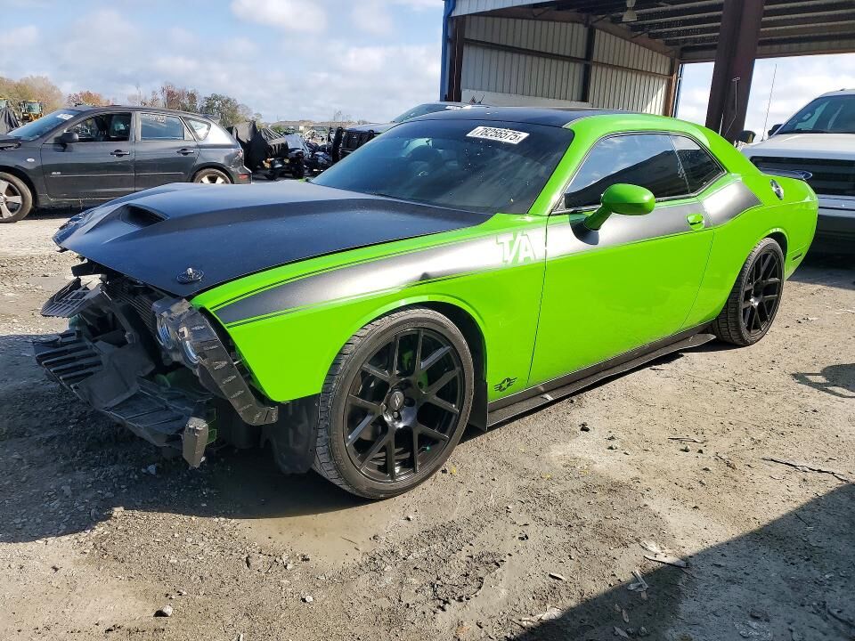 2017 DODGE Challenger