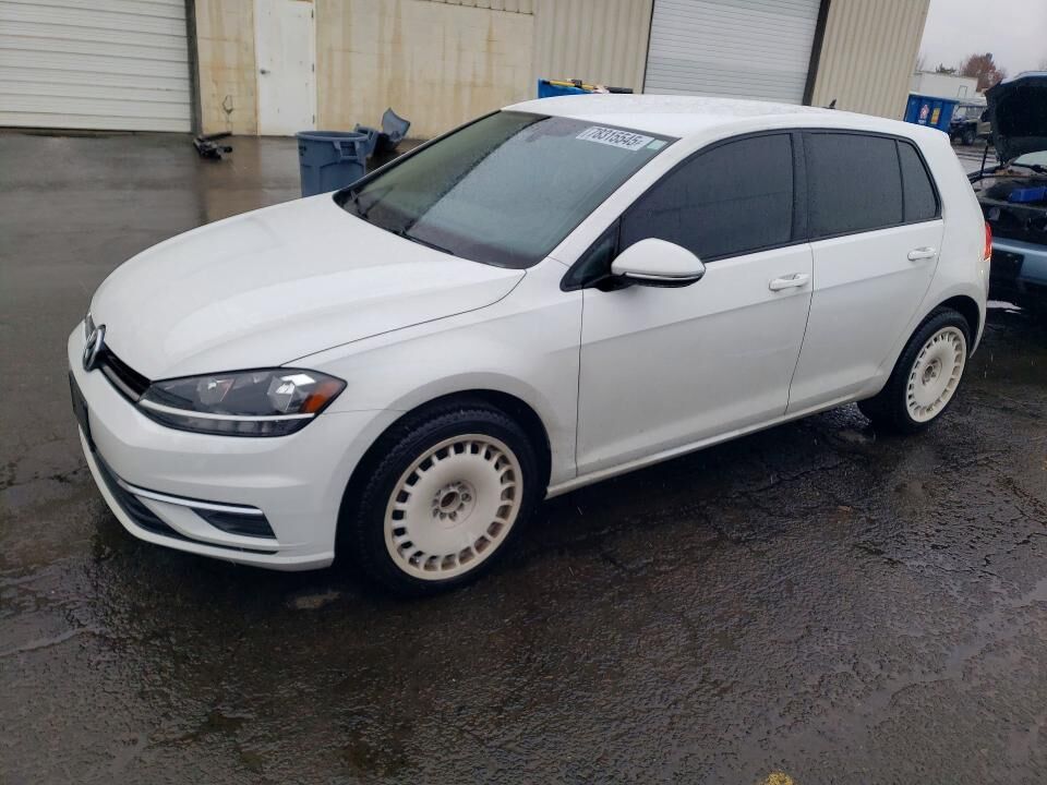 2018 VOLKSWAGEN Golf